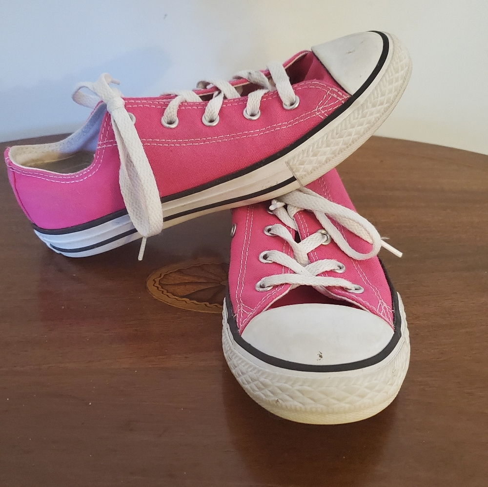 Converse low-rise